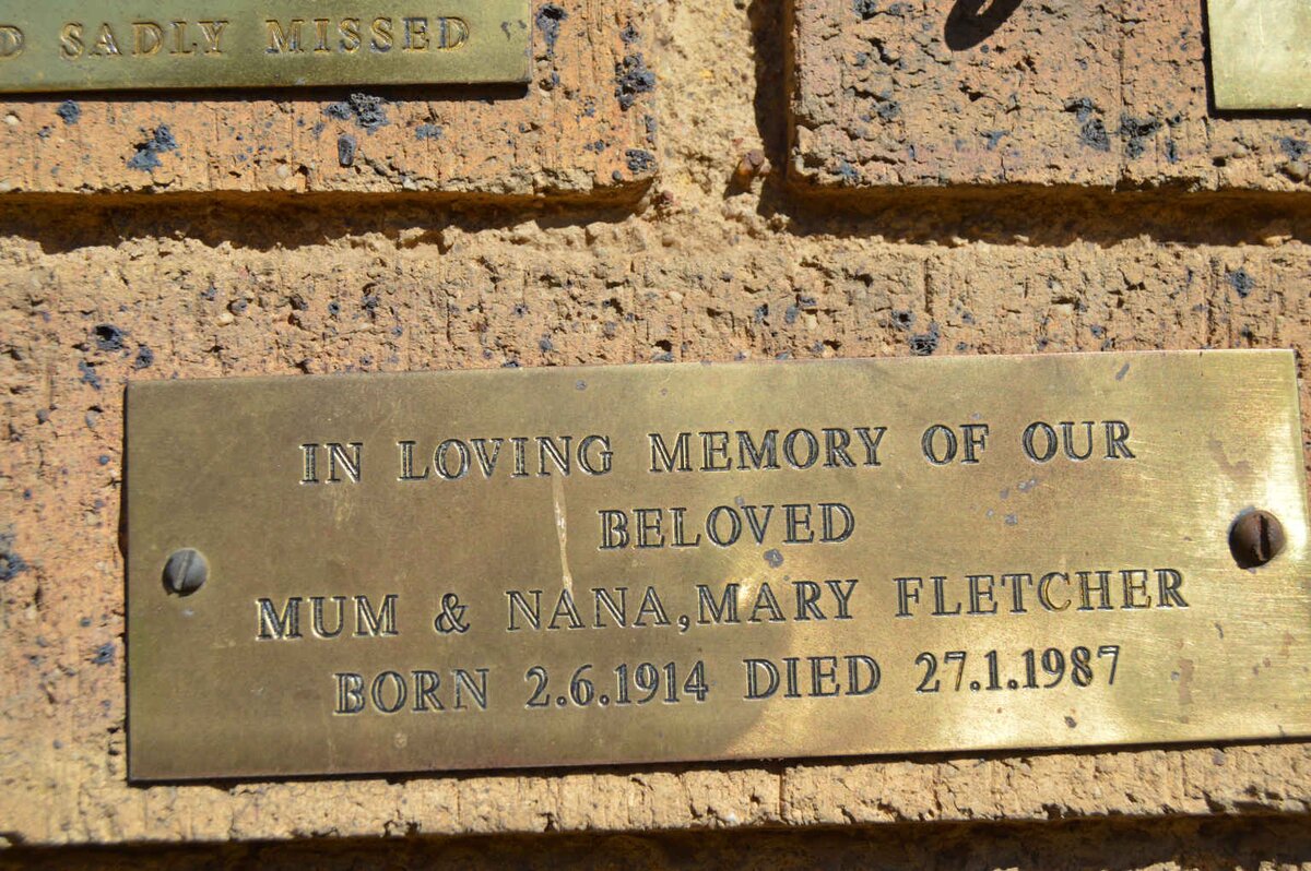 FLETCHER Mary 1914-1987