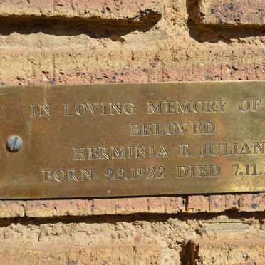 JULIAN Herminia F. 1922-1995