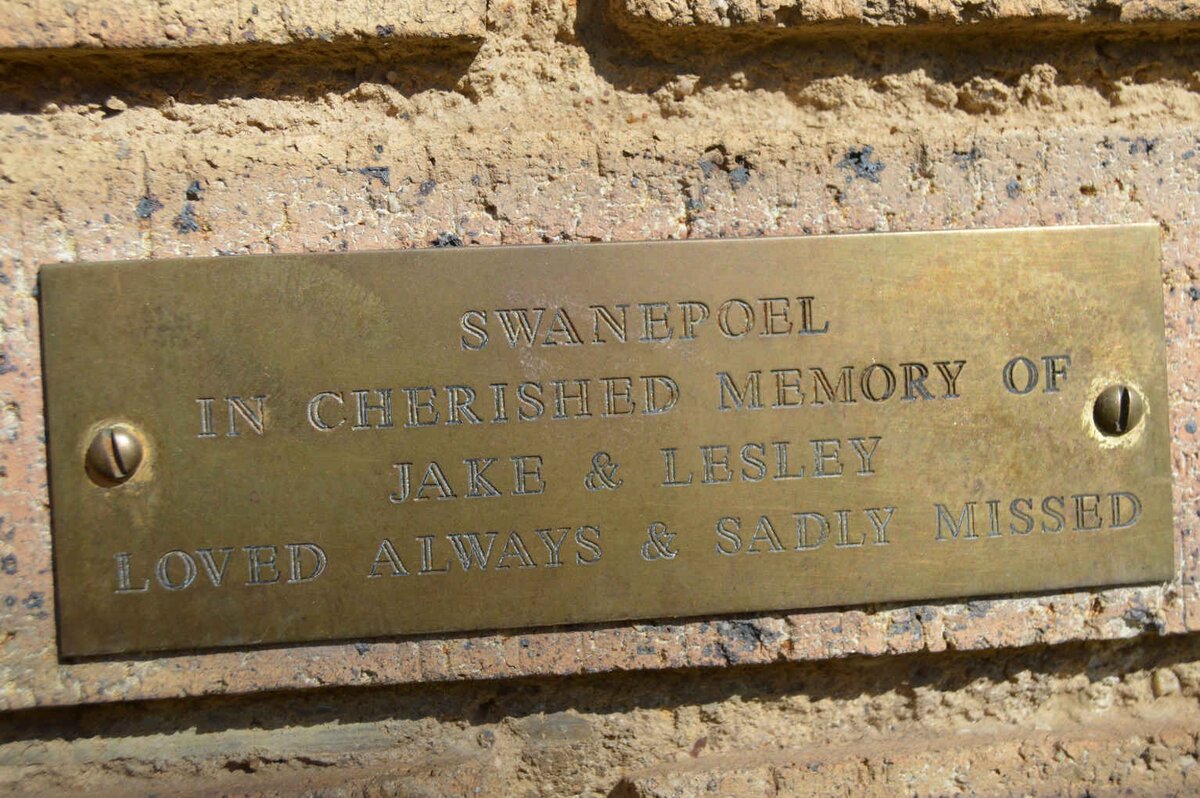 SWANEPOEL Jake &amp; Lesley