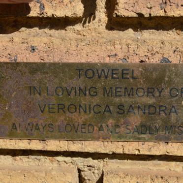 TOWEEL Veronica Sandra