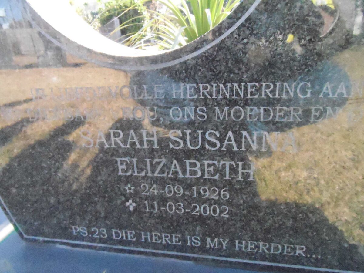 ARAUJO Sarah Susanna Elizabeth 1926-2002