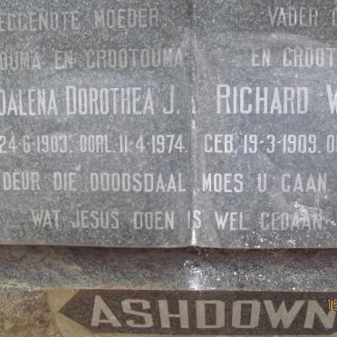 ASHDOWN Richard William 1909- &amp; Magdalena Dorothea J. 1903-1974