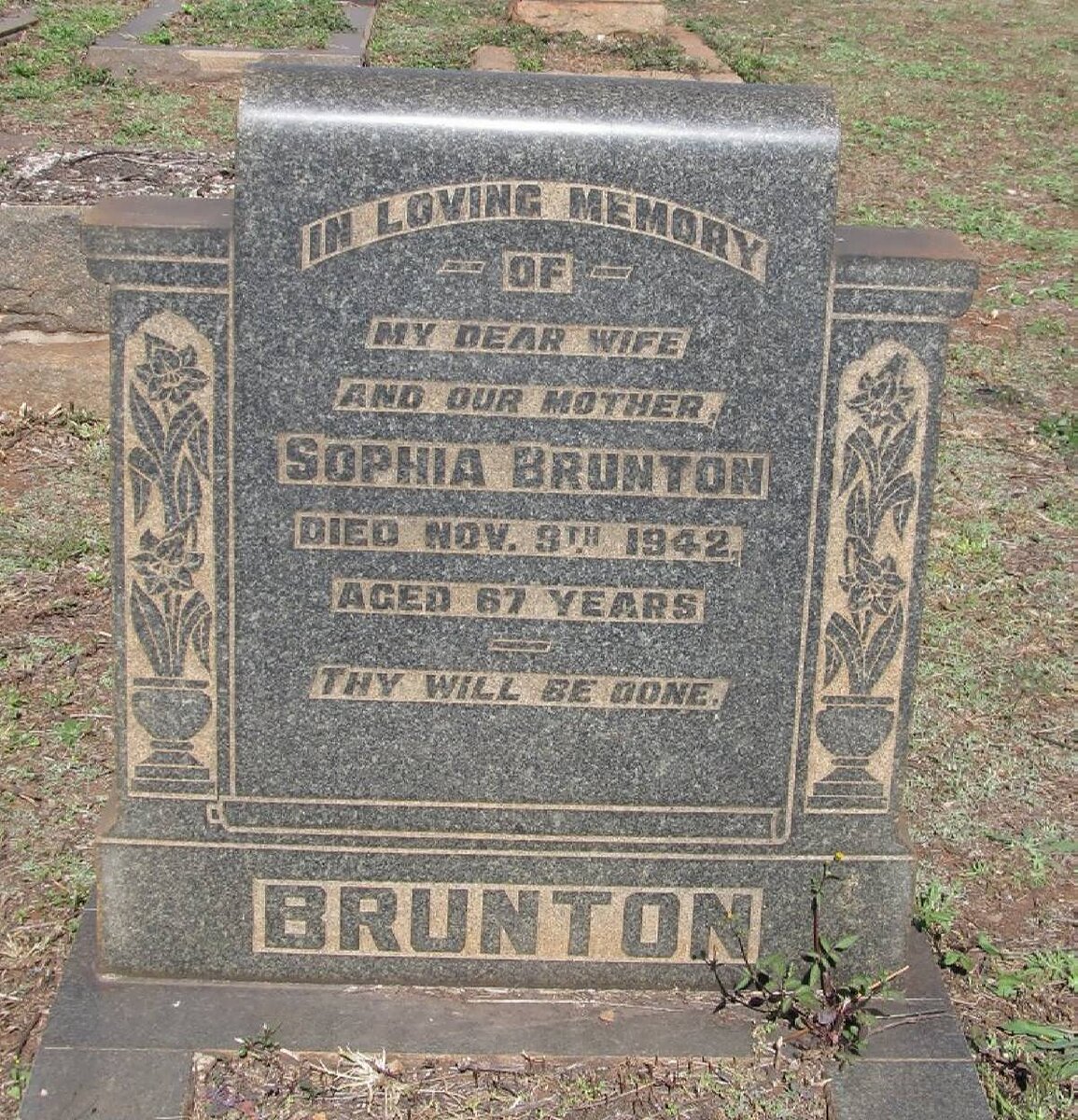 BRUNTON Sophia -1942