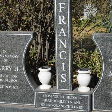 FRANCIS Harry H. 1930-1999 &amp; Maria E. 1923-2000