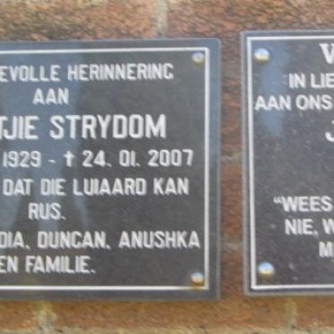 STRYDOM Oupatjie 1929-2007 :: VAN GREUNEN Jan Hendrik 1945-2007