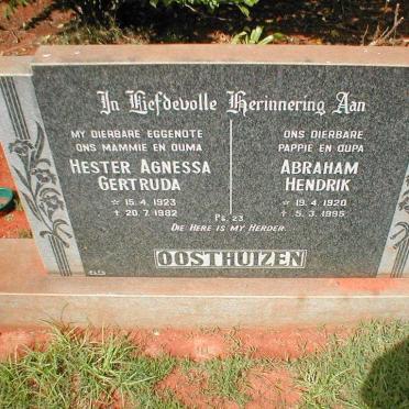OOSTHUIZEN Abraham Hendrik 1920-1995 &amp; Hester Agnessa Getruida 1923-1982