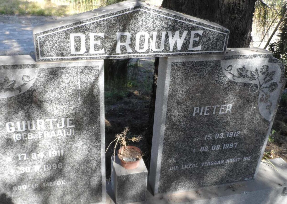 ROUWE Pieter, de 1912-1997 &amp; Guurtje FRAAIJ 1911-1996