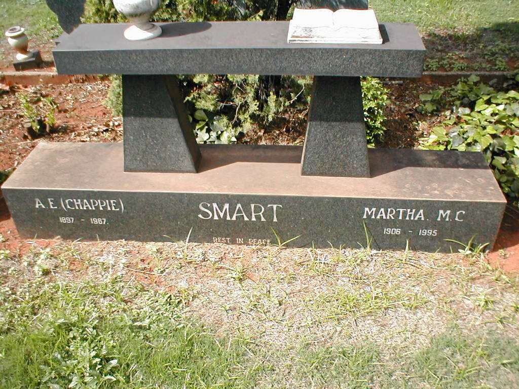 SMART A.E. 1897-1987 &amp; Martha M.C. 1906-1995