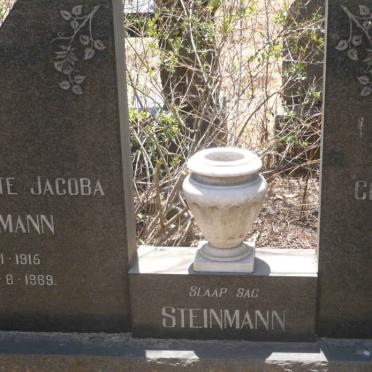 STEINMANN Christian M.L. 1905-1972 &amp; Antoinette Jacoba 1915-1969