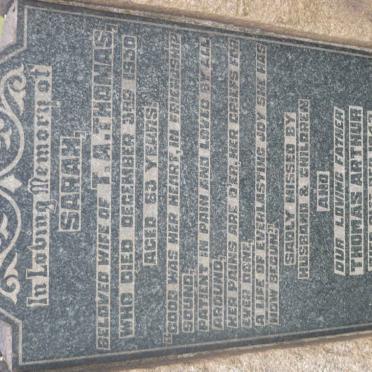 THOMAS Arthur -1943 &amp; Sarah -1930