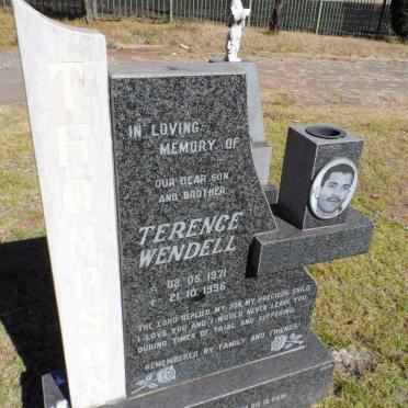 THOMPSON Terence Wendell 1971-1996