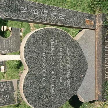 F - Vanne :: Surnames - F