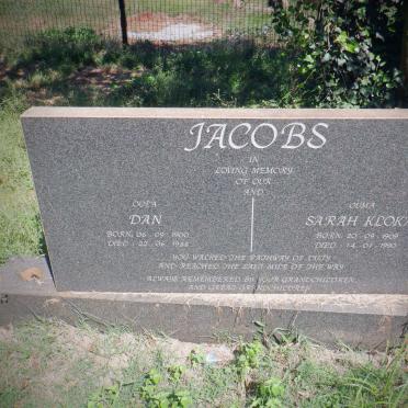 JACOBS Dan 1900-1988 &amp; Sarah Kloka 1909-1990