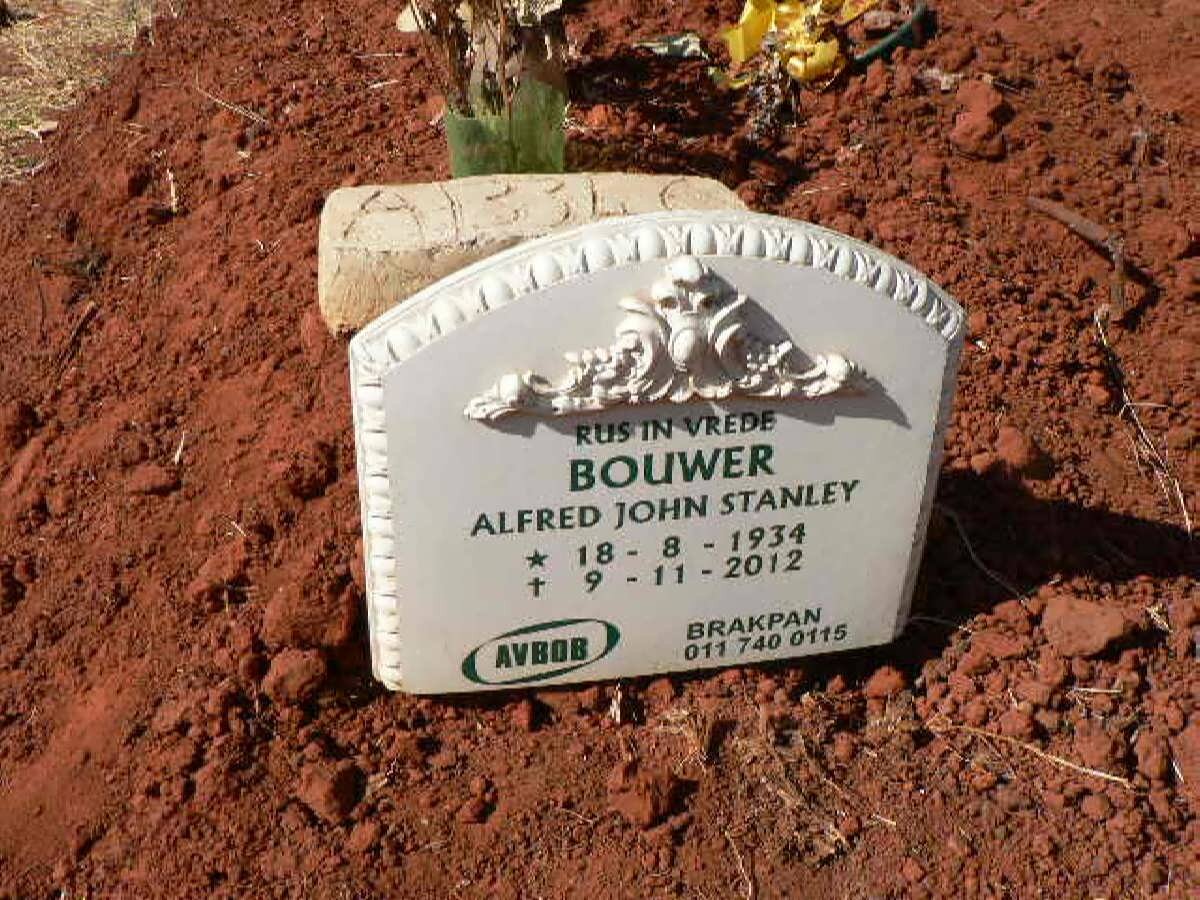 BOUWER Alfred John Stanley 1934-2012