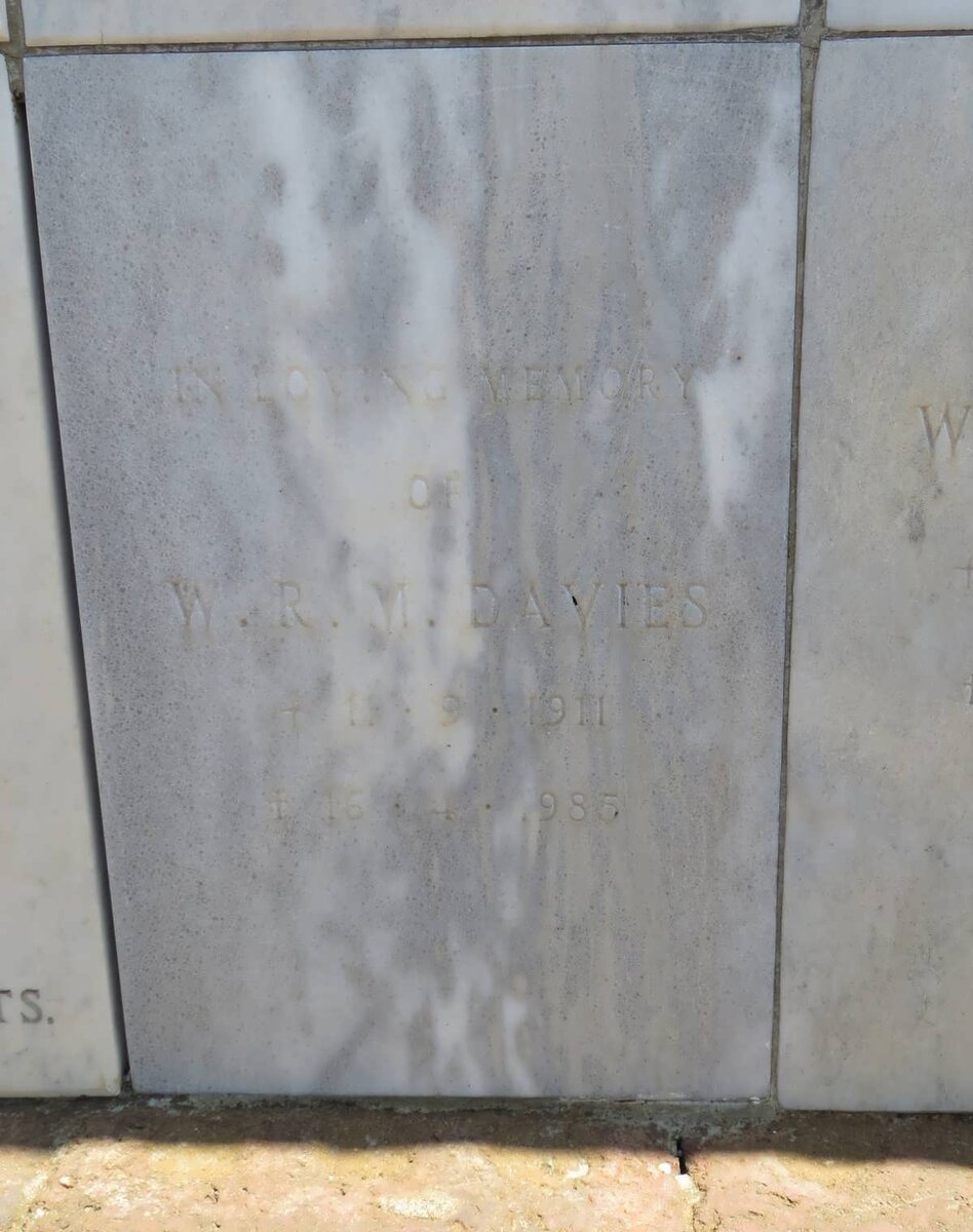 DAVIES W.R.M. 1911-1985