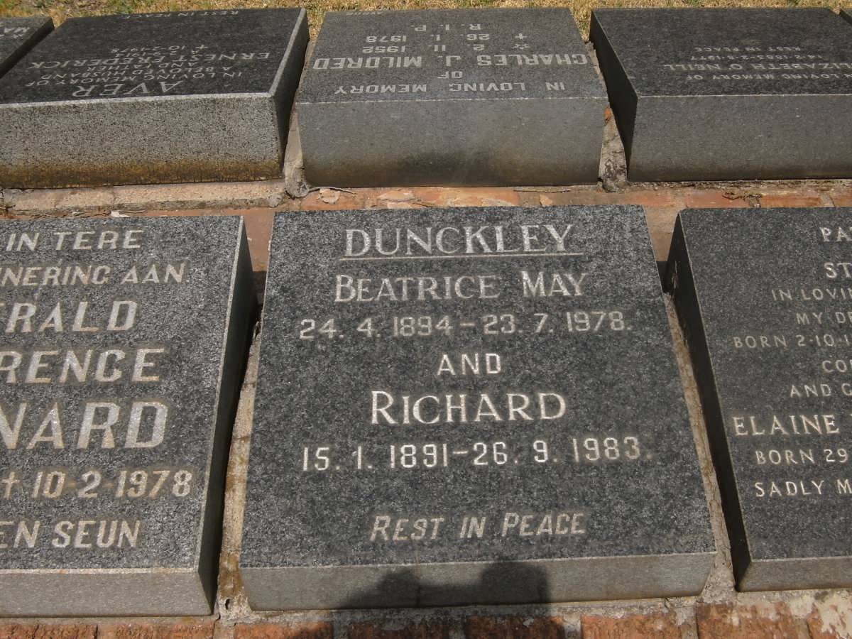 DUNCKLEY Richard 1891-1983 &amp; Beatrice May 1894-1978