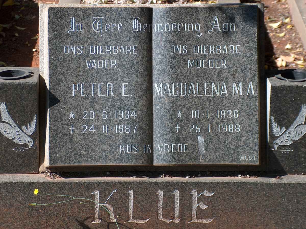 KLUE Pieter E. 1934-1987 &amp; Magdalena M.A. 1936-1988