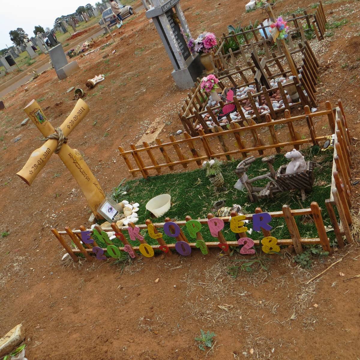 KLOPPER Elnuche 2010-2011