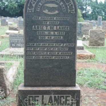 La - Surnames starting with the letters La