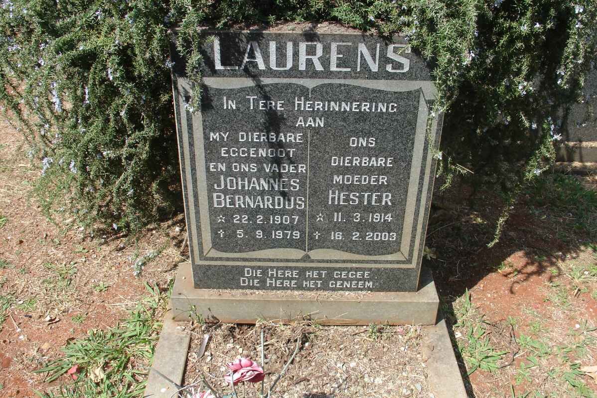 LAURENS Johannes Bernardus 1907-1979 &amp; Hester 1914-2003