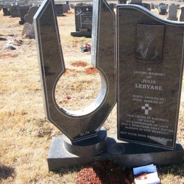 LEBYANE Julia 1959-2005