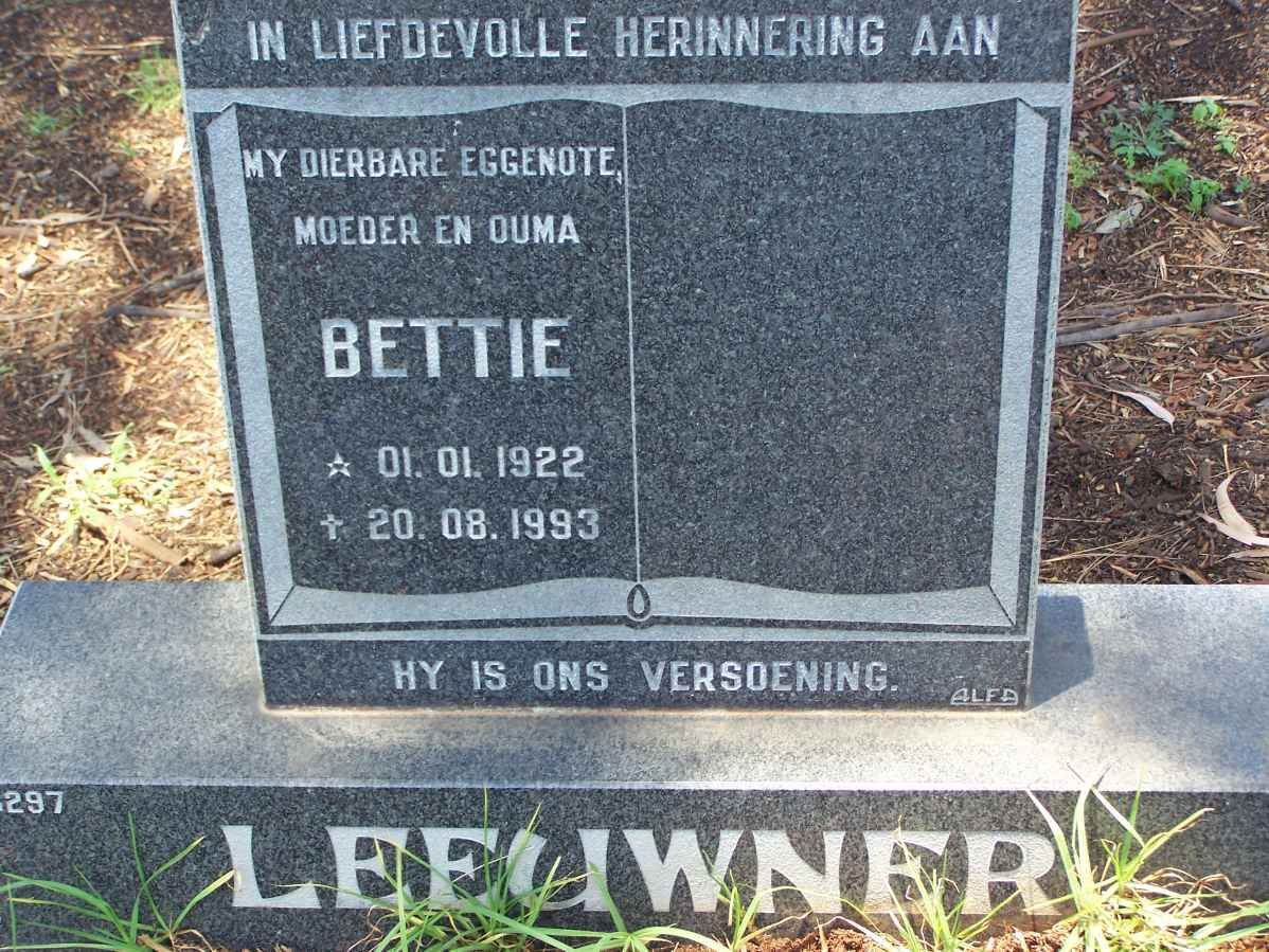 LEEUWNER Bettie 1922-1993