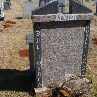 MNISI Abel Joyela 1930-2006 &amp; Muriel Nomana 1935-2012