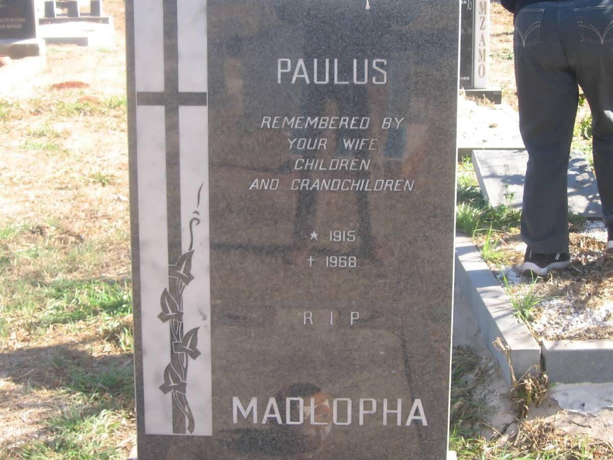 MADLOPHA Paulus 1915-1968