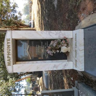 MAPHUNYE Julia Sekorotoane 1919-2001