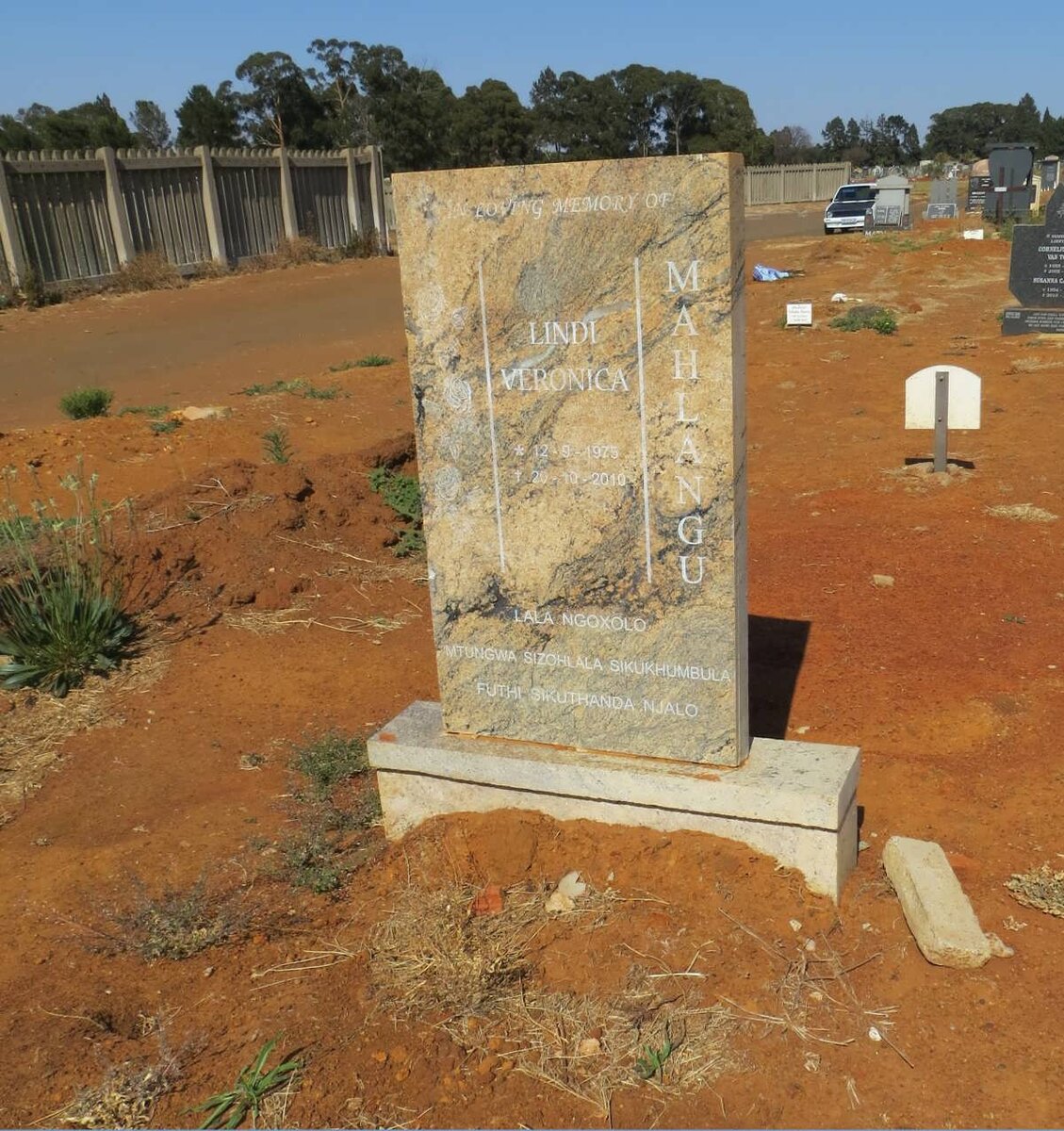 MAHLANGU Lindi Veronica 1975-2010