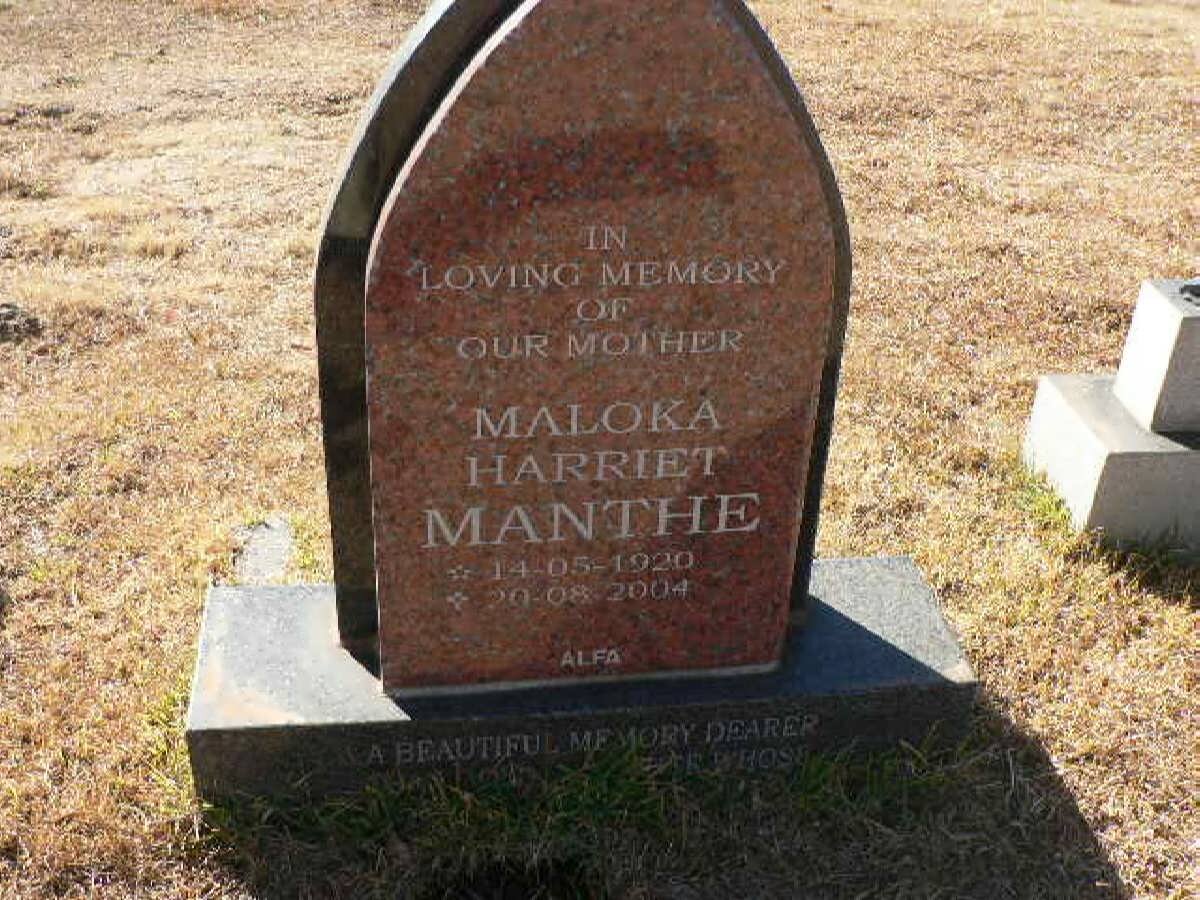 MATHE Maloka Harriet 1920-2004