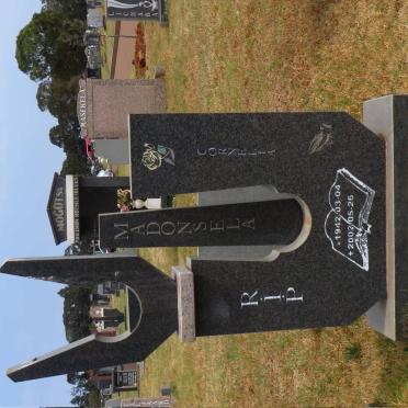 MADONSELA Cornelia 1942-2002