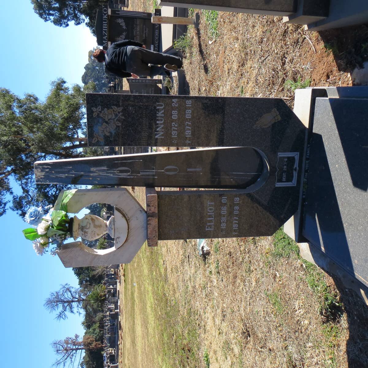 MOLOI Elliot 1931-1977 :: MOLOI Nnuku 1972-1977