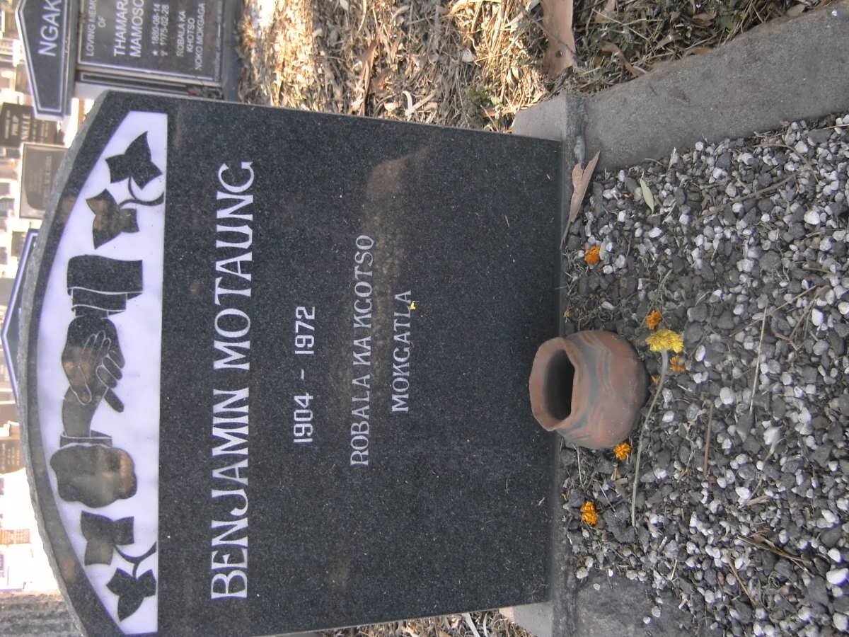 MOTAUNG Benjamin 1904-1972