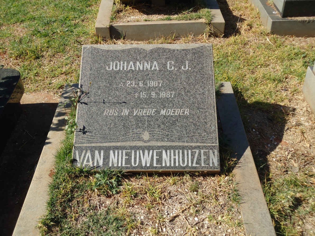 NIEUWENHUIZEN Johanna C.J. 1907-1987