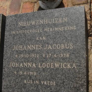 NIEUWENHUIZEN Johannes Jacobus 1922-1978 &amp; Johanna Lodewicka 1919-