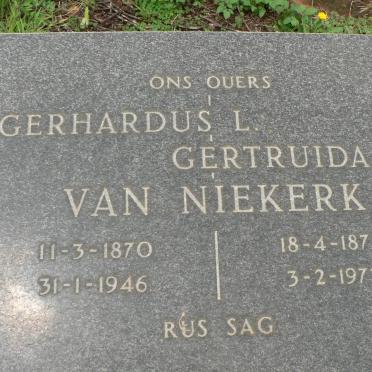 NIEKERK Gerhardus L., van 1870-1946 &amp; Gertruida F. 1877-1972
