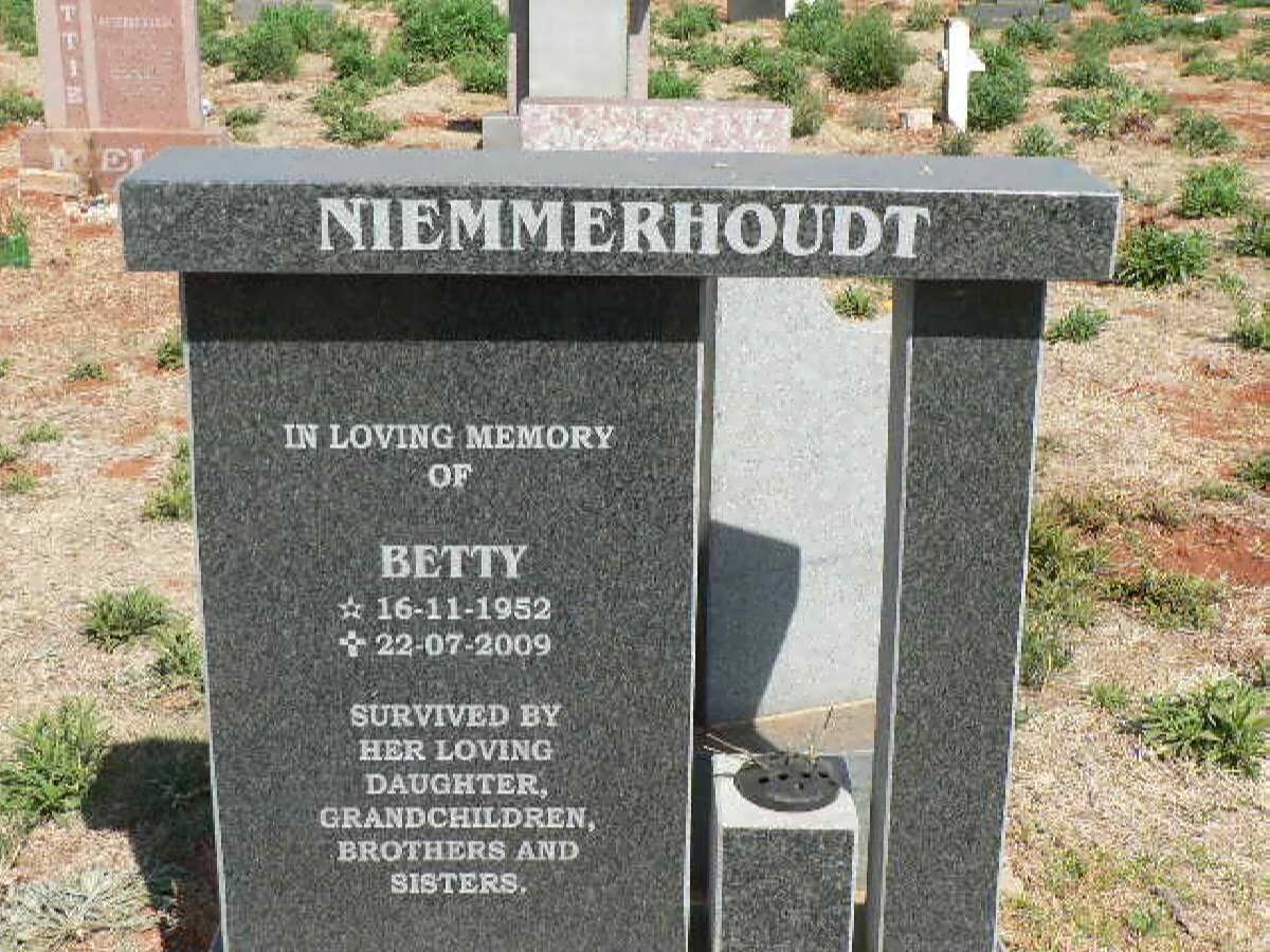NIEMMERHOUDT Betty 1952-2009