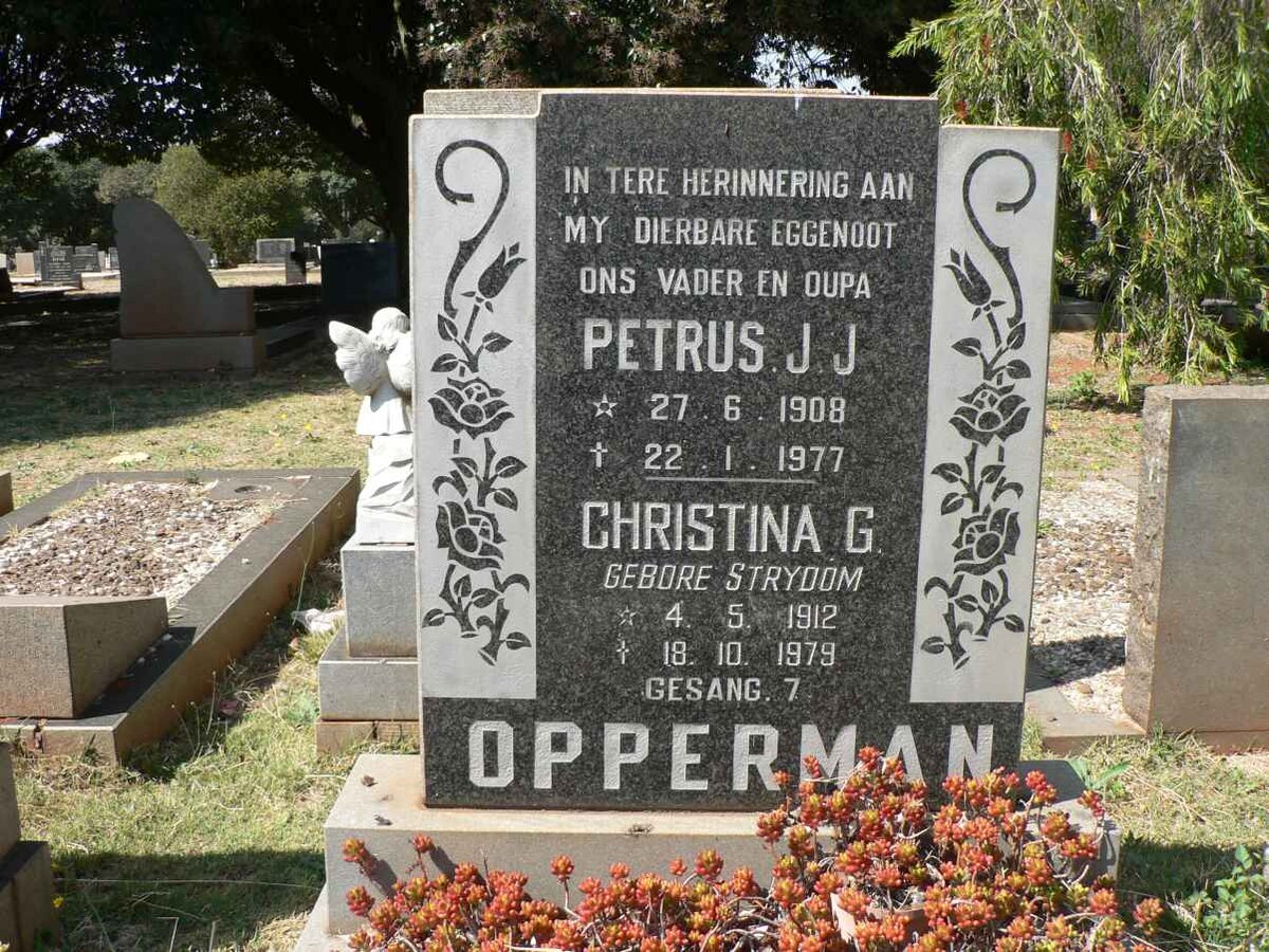 OPPERMAN Petrus J.J. 1908-1977 &amp; Christina G. STRYDOM 1912-1979