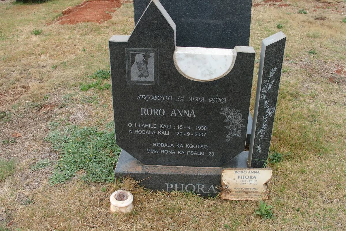 PHORA Rora Anna 1938-2007