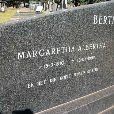 PIENAAR Margaretha Albertha 1910-1992