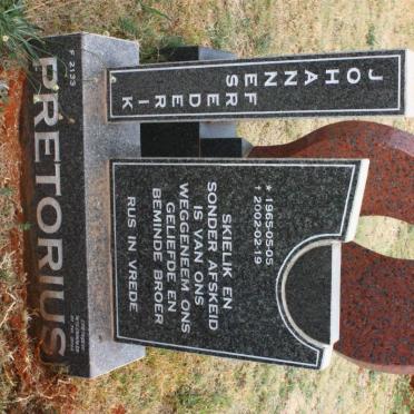 PRETORIUS Johannes Frederik 1965-2002