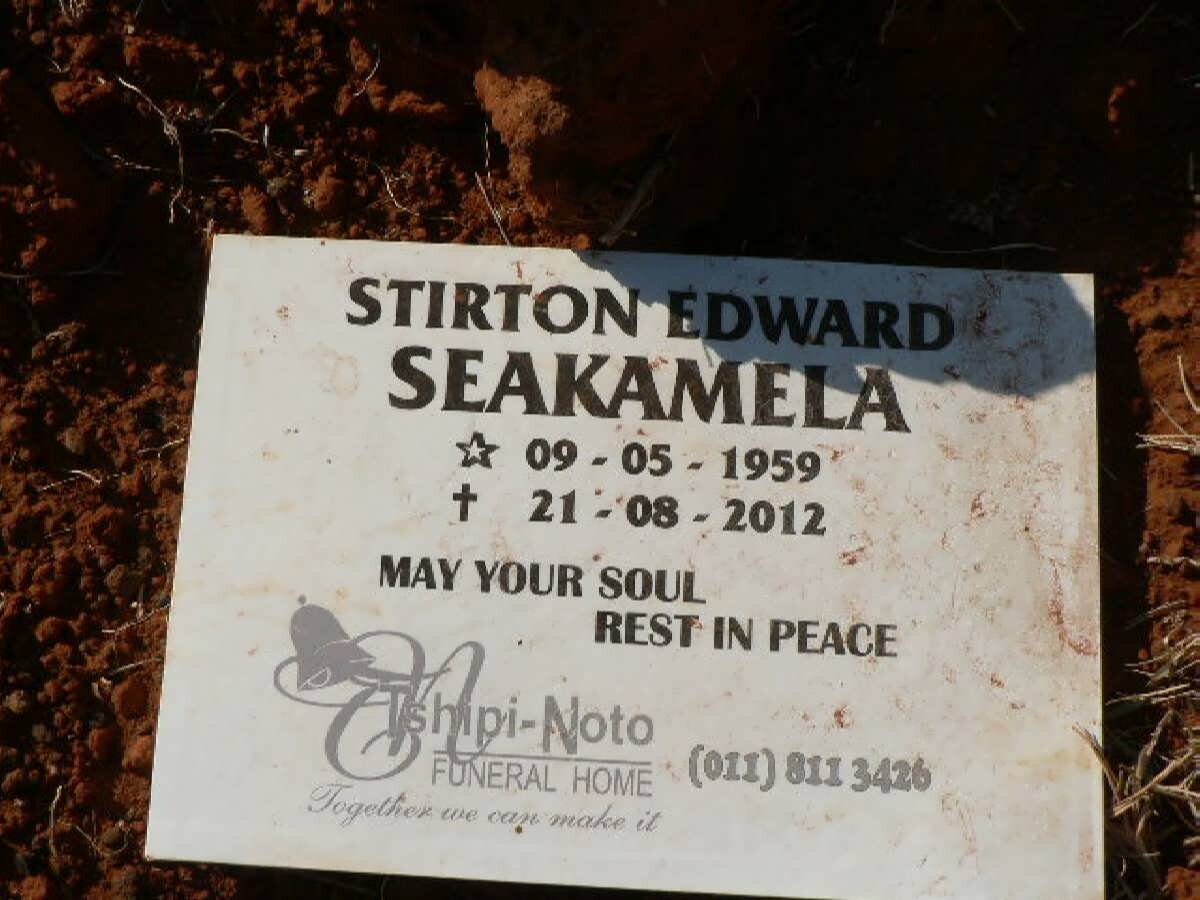 SEAKAMELA Stirton Edward 1959-2012