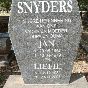 SNYDERS Jan 1947-1979 &amp; Liefie 1951-2005