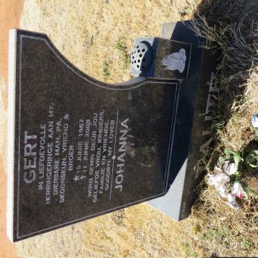 TAUTE Gert 1967-2008 &amp; Johanna