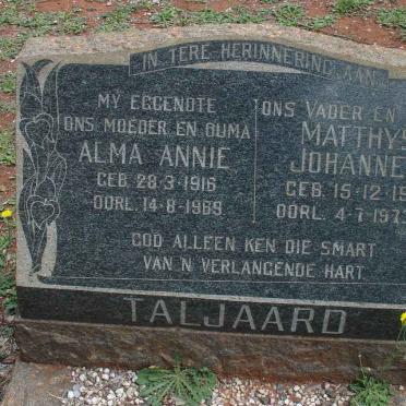 TALJAARD Matthys Johannes 1916-1973 &amp; Alma Annie 1916-1969