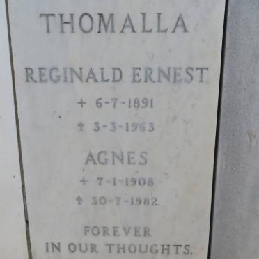 THOMALLA Reginald Ernest 1891-1963 &amp; Agnes 1908-1982