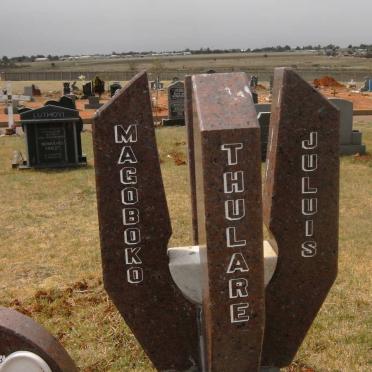 THULARE Magoboko Juluis 1934-2002