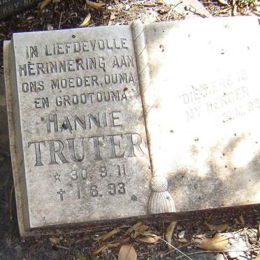 TRUTER Kenneth Montgomery 1909-1974 &amp; Hannie 1911-1993