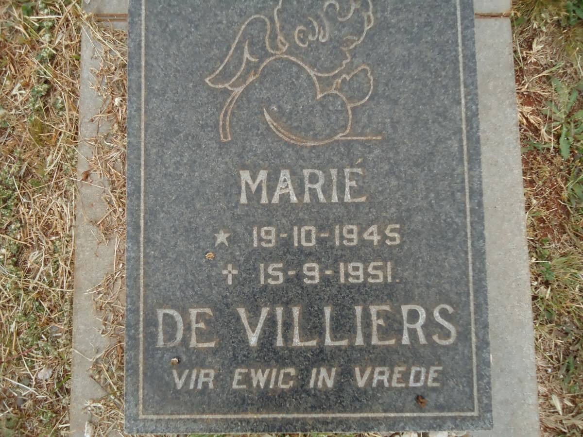 VILLIERS Marie, de 1945-1951